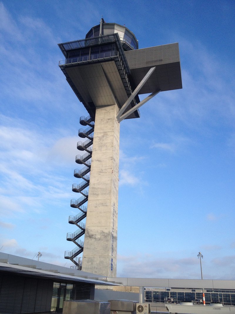 BER Tower der Flugsicherung