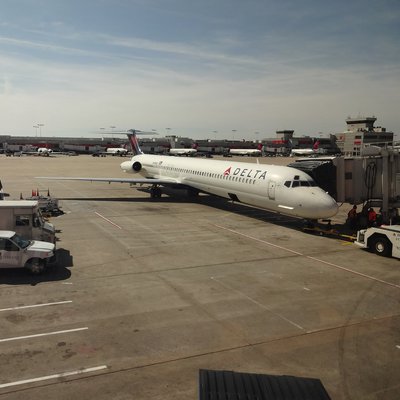 Delta Airlines Maschine beim Boarding