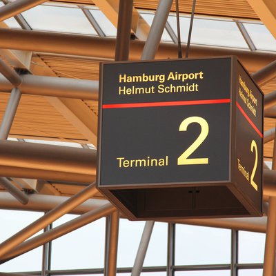 Hamburg Flughafen Schild