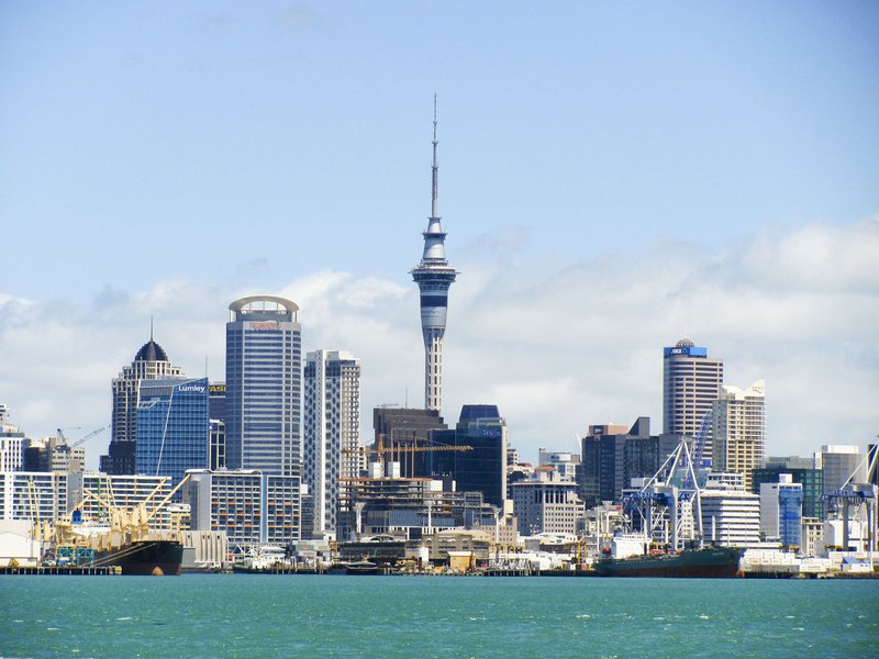 Skyline von Auckland vom Wasser aus