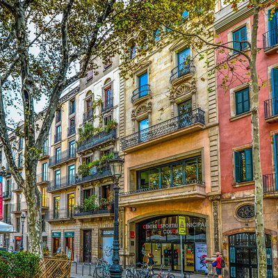 Wohnungen in den Gassen von Barcelona