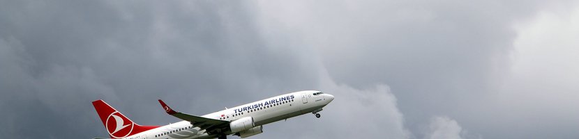 Boeing-Maschine von Turkish Airlines durchfliegt Wolkenbruch