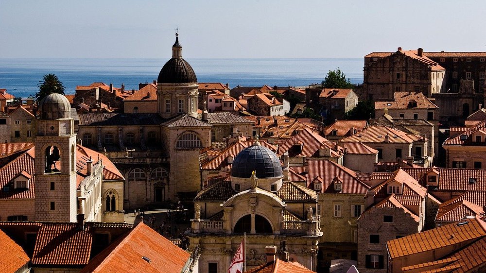 Über den Dächern der Stadt Dubrovnik.