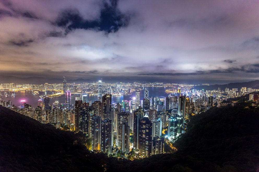 Hong Kong bei Nacht - Vogelperspektive
