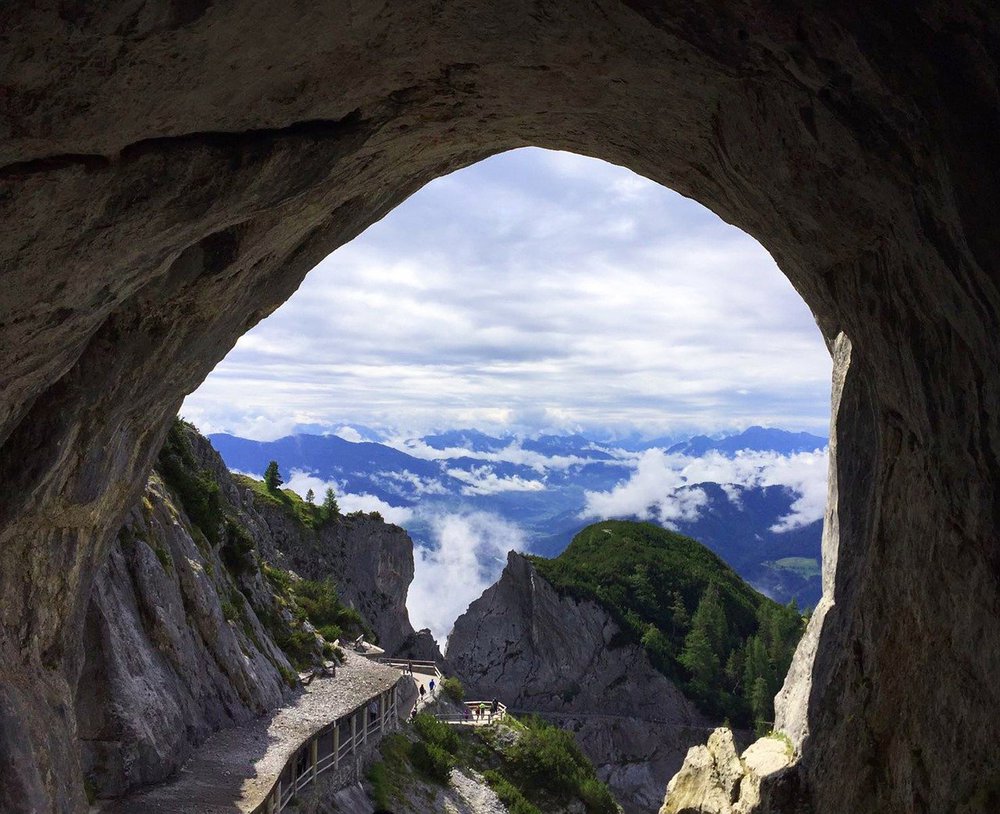 Ausblick auf Gesteinsmassiv im Tennengebirge bei Salzburg