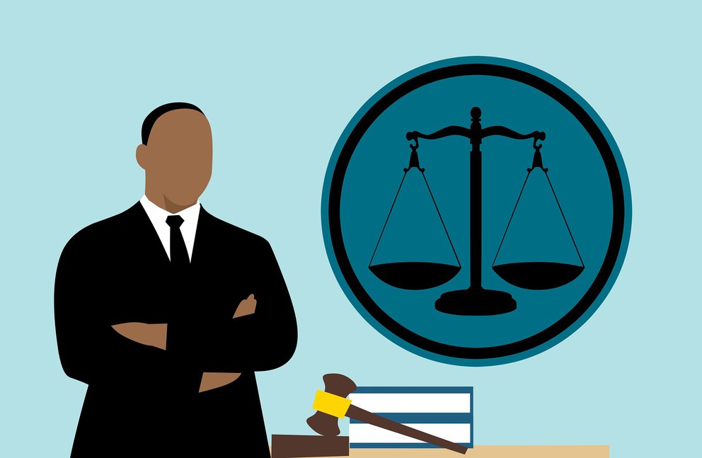 Illustration eines Anwalts vor Gericht