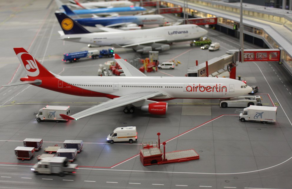 Air Berlin-Maschine am Gate
